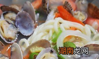 蛤蜊小白菜手擀面的做法 蛤蜊小白菜手擀面怎么做