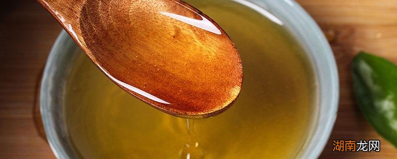 蜂蜜是热性的还是凉性的 蜂蜜用热水冲还是凉水冲好