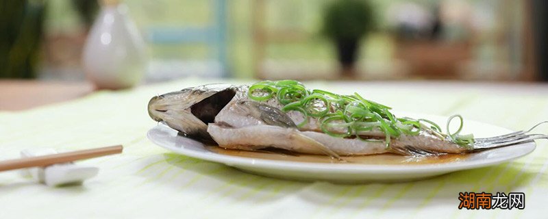 清蒸鲫鱼的做法 鲫鱼怎么清蒸