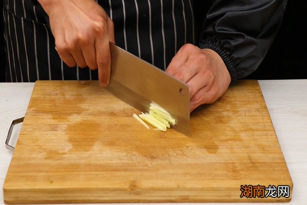 酸菜鱼火锅的做法 酸菜鱼火锅怎么做