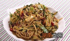莜面的做法和吃法 杂蔬炒莜面的做法