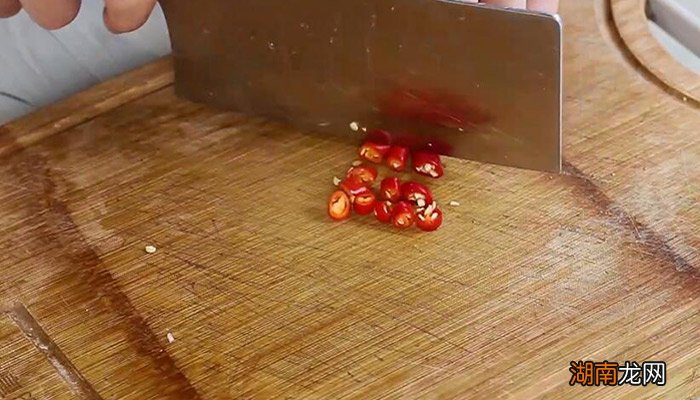 蒜苗炒鸭胗做法 蒜苗炒鸭胗怎么做