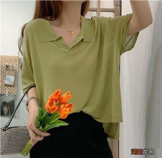 其实,宽松衣服可以穿得很精致