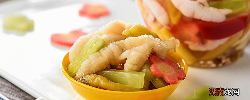 柠檬鸡爪买新鲜的鸡爪还是冰冻的 柠檬鸡爪可以用冰糖吗