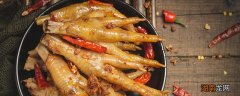 减肥期间可以吃酸辣鸡爪吗 一天吃两个鸡爪会胖吗