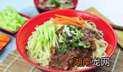 北京炸酱面做法过程 北京炸酱面做法