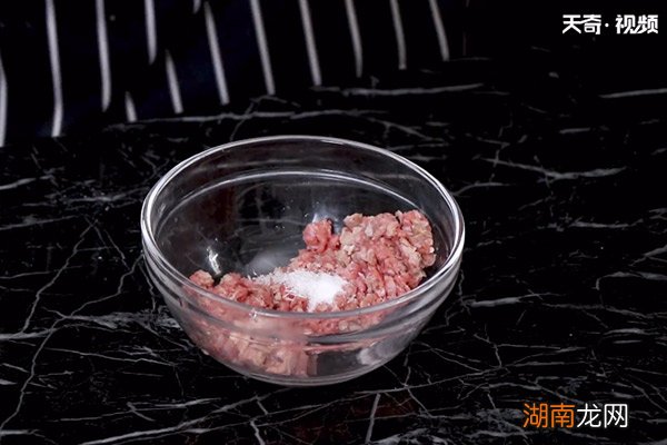 黄牛肉酿藕夹的做法 黄牛肉怎么做好吃