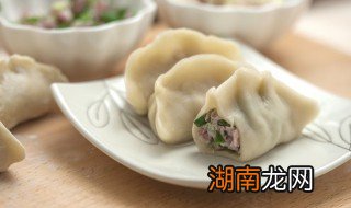 芹菜馅饺子怎么做好吃 大辣椒芹菜馅饺子怎么做好吃