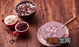 椰香紫米水果粥 椰香紫米水果粥做法