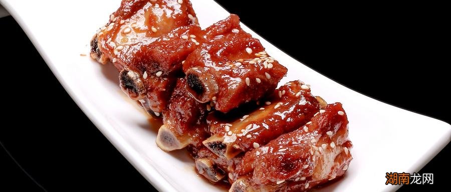红烧排骨用红糖行吗 红烧排骨用什么调料