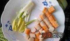 蟹棒怎么炒好吃 芹菜炒蟹棒的做法