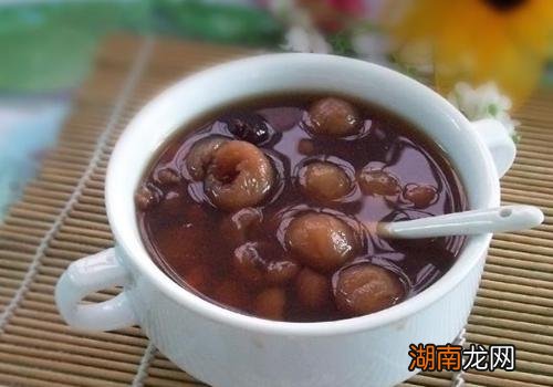 桂圆杏仁红枣汤