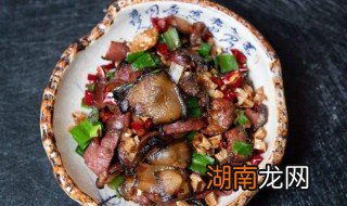 双椒腊肉如何做 制作双椒腊肉的方法