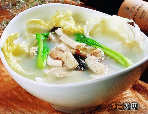 告诉家里做饭的人,这些食物一起吃才是最有营养的!