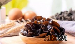 木耳焯水多长时间熟 多长时间能把木耳焯熟