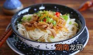 榨菜肉丝米粉如何做 榨菜肉丝米粉做法介绍