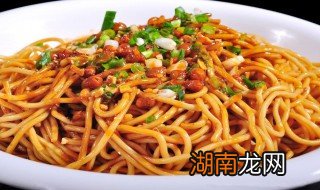 路边摊热干面怎么做 路边摊热干面简易做法介绍