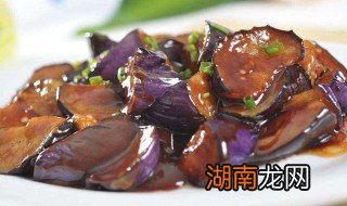 茄子简单做法 家常鱼香茄子煲简单做法