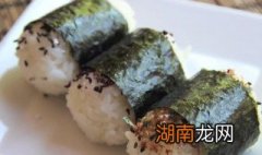 普通饭团的制作步骤 饭团的制作方法介绍