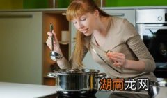 排骨莲藕炖汤的方法 排骨莲藕汤正宗做法