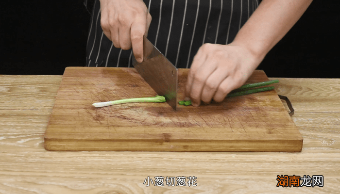 咸肉笋干猪蹄煲 咸肉笋干猪蹄煲的做法