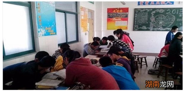 怎么做到把课堂还给学生