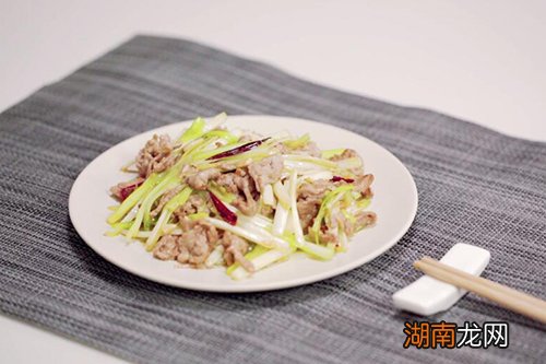 韭黄炒肉的做法 韭黄炒肉怎么炒味道好