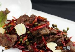 卤牛肉变绿了能吃吗 卤牛肉为什么颜色发绿