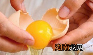 腌鸡蛋一天出油的方法 腌鸡蛋一天出油的方法是什么