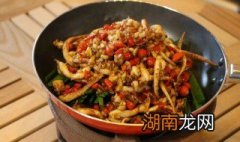 如何做干锅鱿鱼仔 制作干锅鱿鱼仔的方法