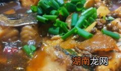 怎样炖鱼肉才好吃又简单 好吃又简单鱼肉怎样炖