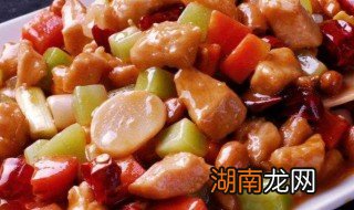 宫爆鸡丁家常做法步骤 如何制作宫爆鸡丁