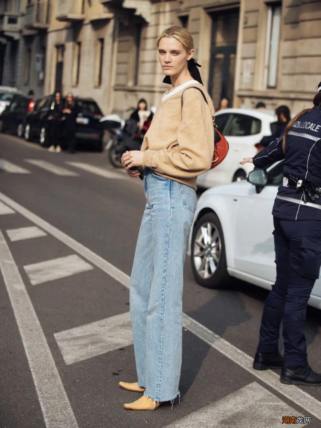 裤子+靴子,穿出态度才时髦!