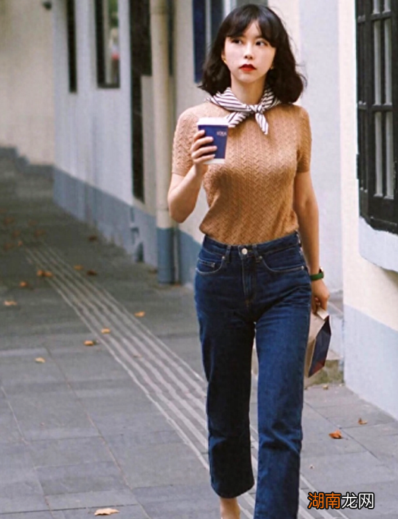 裤子在精不在多！秋天中年女人准备这3条，配衬衣卫衣都气质