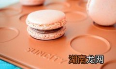 如何制作意式马卡龙 制作意式马卡龙方法介绍