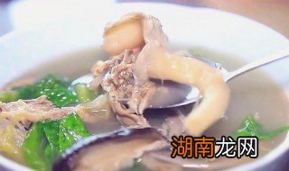 烤鸭架汤怎么炖好喝 烤鸭架汤如何炖好喝