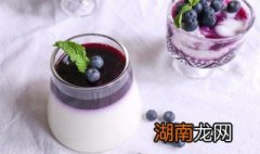 蓝莓撞奶的做法 蓝莓撞奶怎么做
