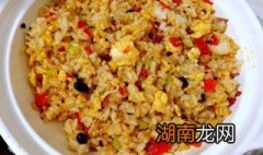 老干妈炒饭怎么做 老干妈炒饭怎么做窍门