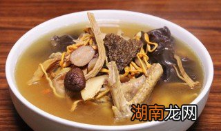 清炖鸽子汤的家常做法 清炖鸽子汤做法