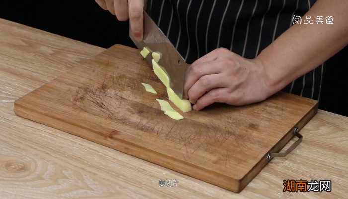 鱼肚炖豆腐 鱼肚炖豆腐的做法