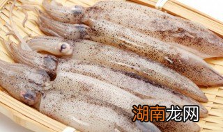 鱿鱼仔焖豆腐如何做 鱿鱼仔焖豆腐的烹饪方法