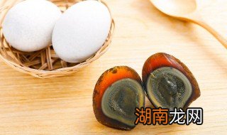 制作松花蛋的配料方法 制作松花蛋的配料方法及步骤