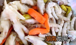 泡椒凤爪的制作方法 泡椒凤爪的制作方法和配料教程视频