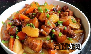 五花肉烧土豆做法 五花肉烧土豆做法大全