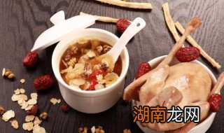 鸽子汤怎么炖好喝 制作鸽子汤的方法