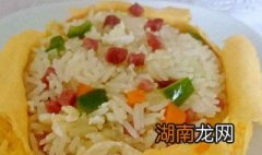 火腿洋芋闷饭的做法 火腿洋芋闷饭的做法是什么