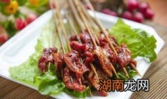 麻辣串串步骤 麻辣串串需要怎么制作呢