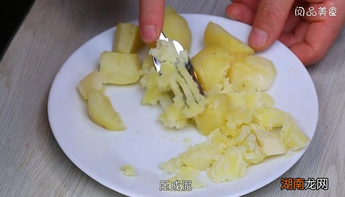 牛奶土豆泥怎么做好吃 土豆牛奶泥的做法