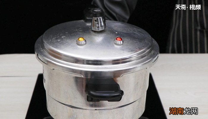 酸甜猪脚的做法 正宗酸甜猪脚的做法