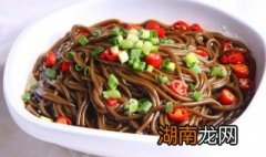 拌蕨根粉的做法窍门 拌蕨根粉的家常做法